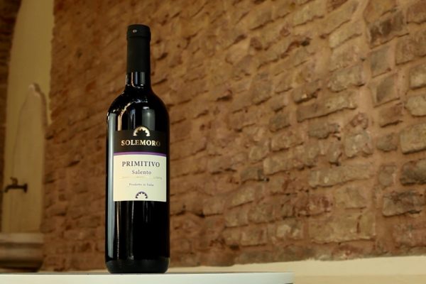 Integralmente prodotto significa che le aziende produttrici seguono il vino dalla vigna alla bottiglia: scopri la selezione di Eurospin!